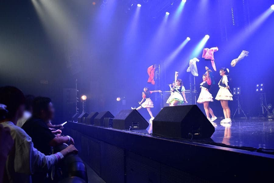 LIVE PRO FESTIVA